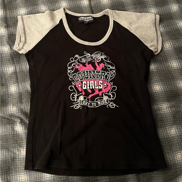 “Country Girls” vintage sports gallery western T-Shirt - Picture 1 of 2